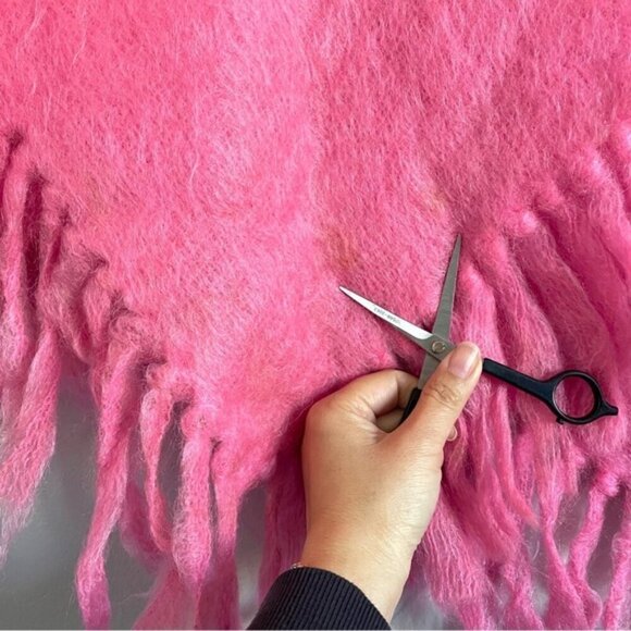 Vintage Pink Mohair Mini Fringed Shawl Capelet Cape - O/S - Picture 3 of 6